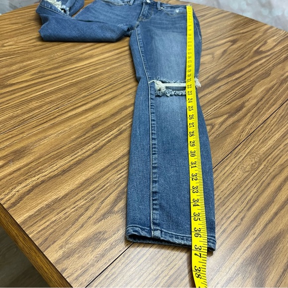 NEW Good American Good Legs Cropped Jeans in Blue261 - Picture 11 of 12